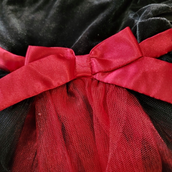 FAO Toys R Us Special Occasion Black Velvet Red Dress Size 3T - Picture 5 of 10